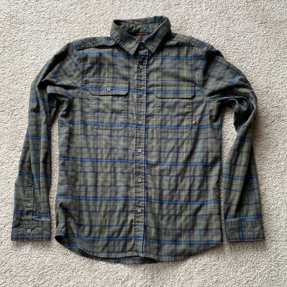 Mountain Hardware Button Up Mens Medium